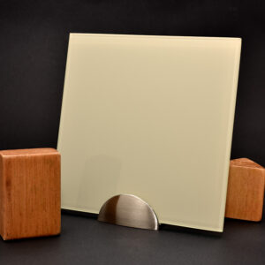 BEIGE / MAX DIMENSIONS: 80″ X 141″